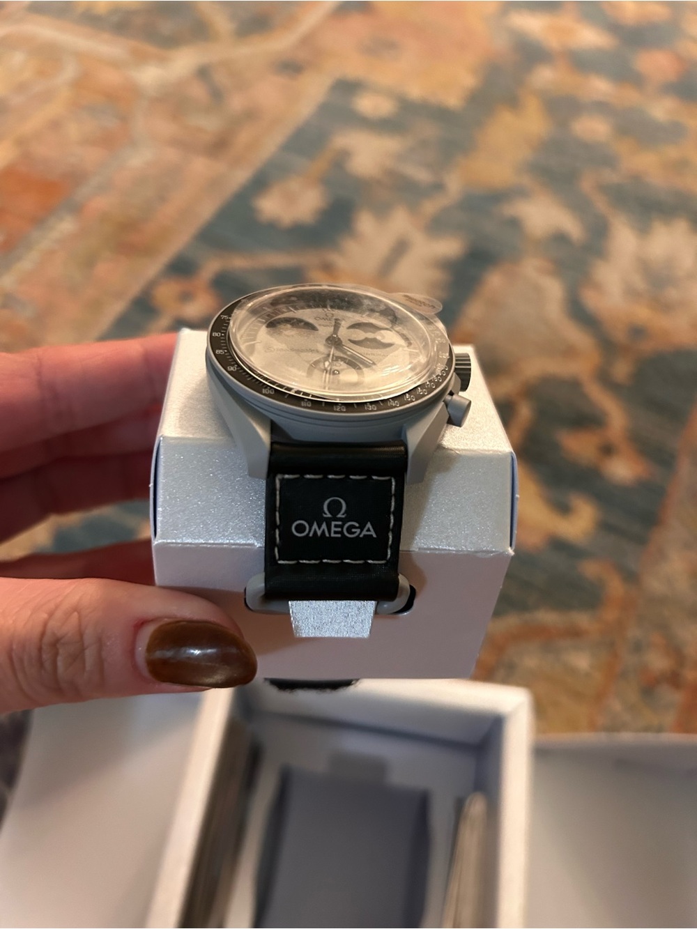 Swatch x Omega Mission to Earthphase - Picture 6 of 13